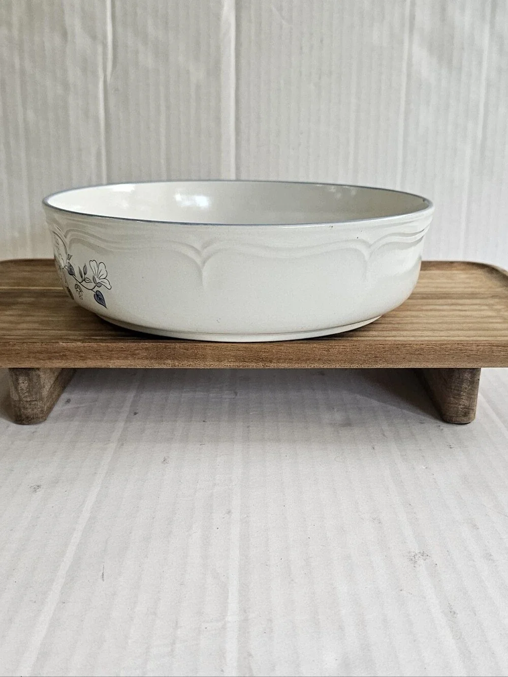 Vintage Covington Edition Avondale Stoneware Bowl Round Floral Off White Blue